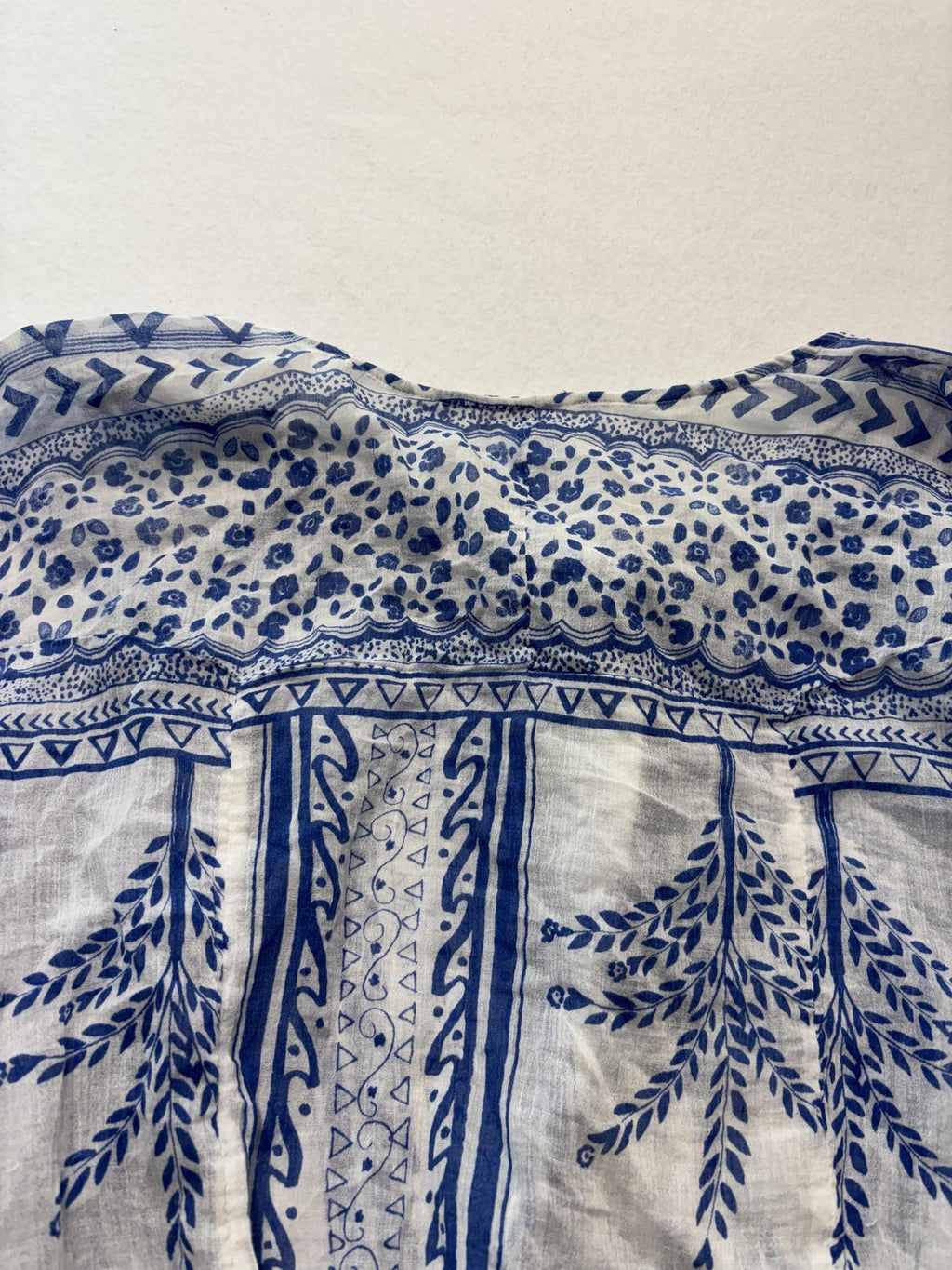 Free People Blouse Womens Medium Blue Long Sleeve Floral Tassel Crop Top Boho