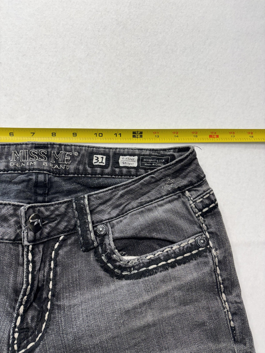 Miss Me Sunny Skinny Jeans Womens 31 Charcoal Wash Mid Rise Embroidered 31x30.5