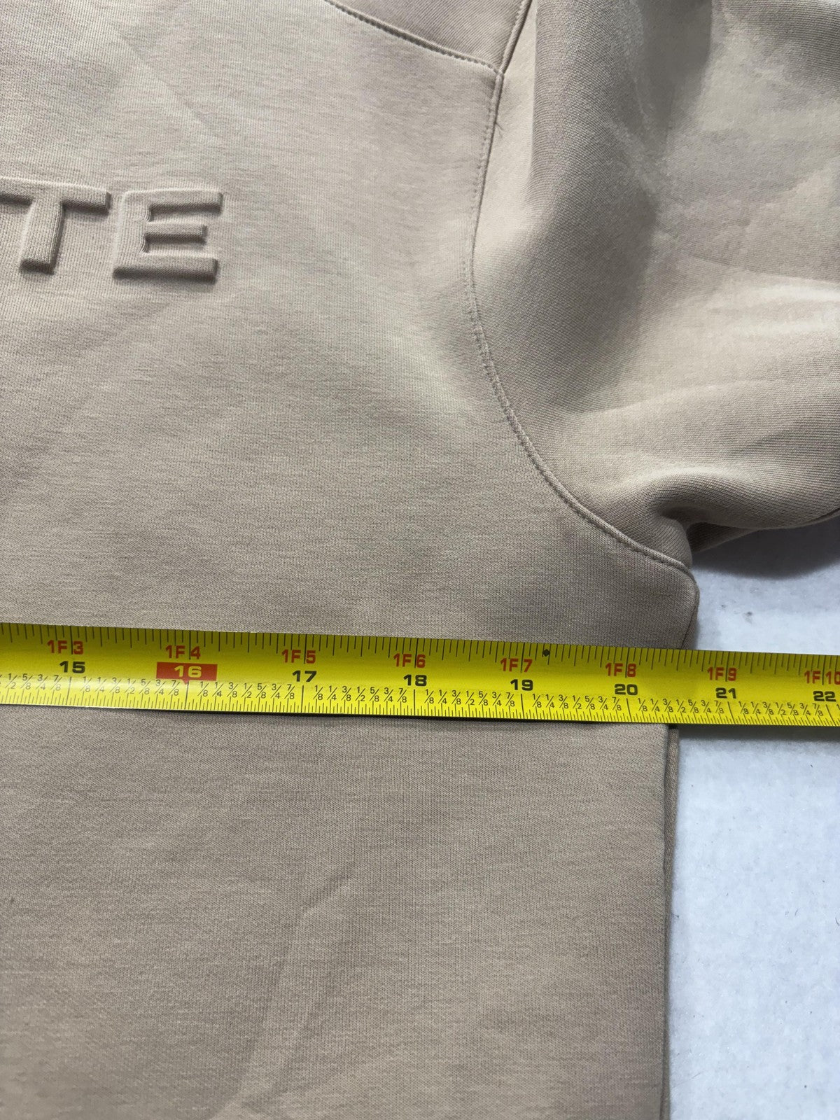Alphalete Shirt Mens Small Beige Elements Embossed Logo Heavyweight Tee Athletic