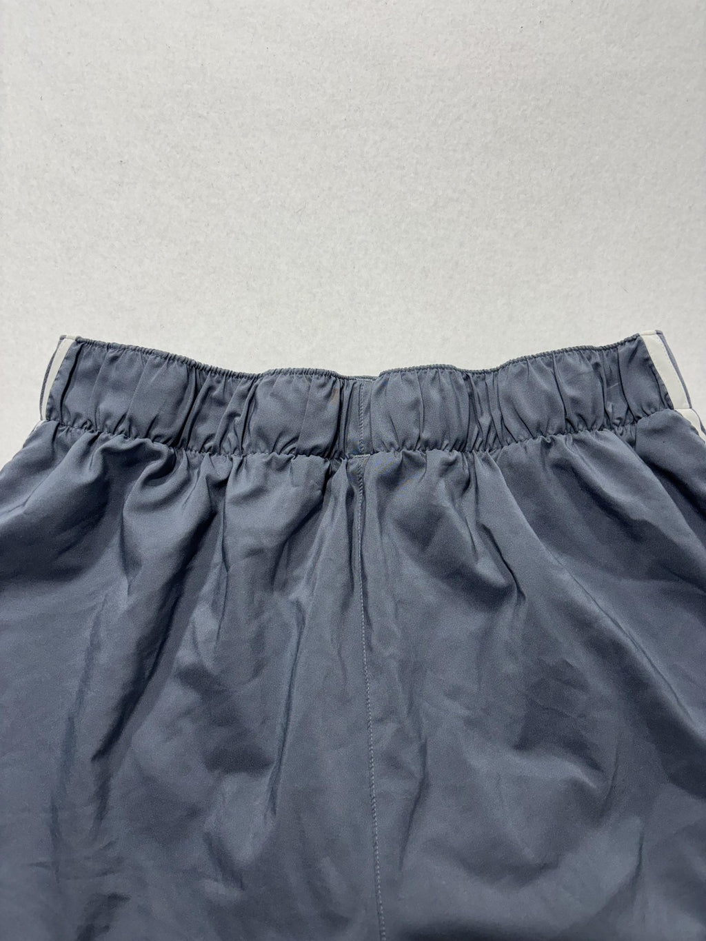 Adidas Running Shorts Womens Large Gray Striped 3" Inseam Lightweight Athletic