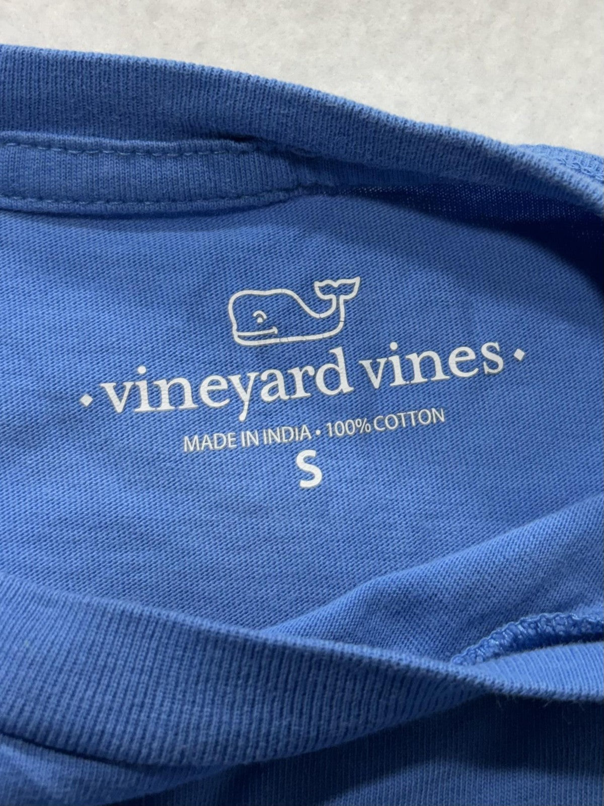 Vineyard Vines Shirt Mens Small Blue Long Sleeve Whale Logo Pocket Graphic Tee