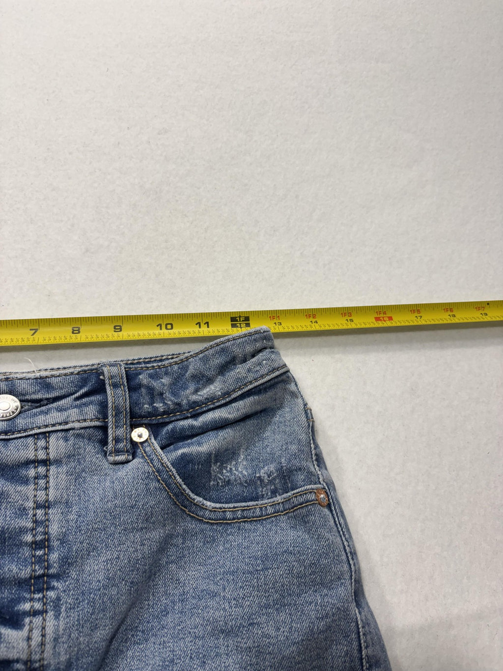 We The Free Shorts Womens 26 Blue Distressed Cut Off Raw Hem Denim Summer