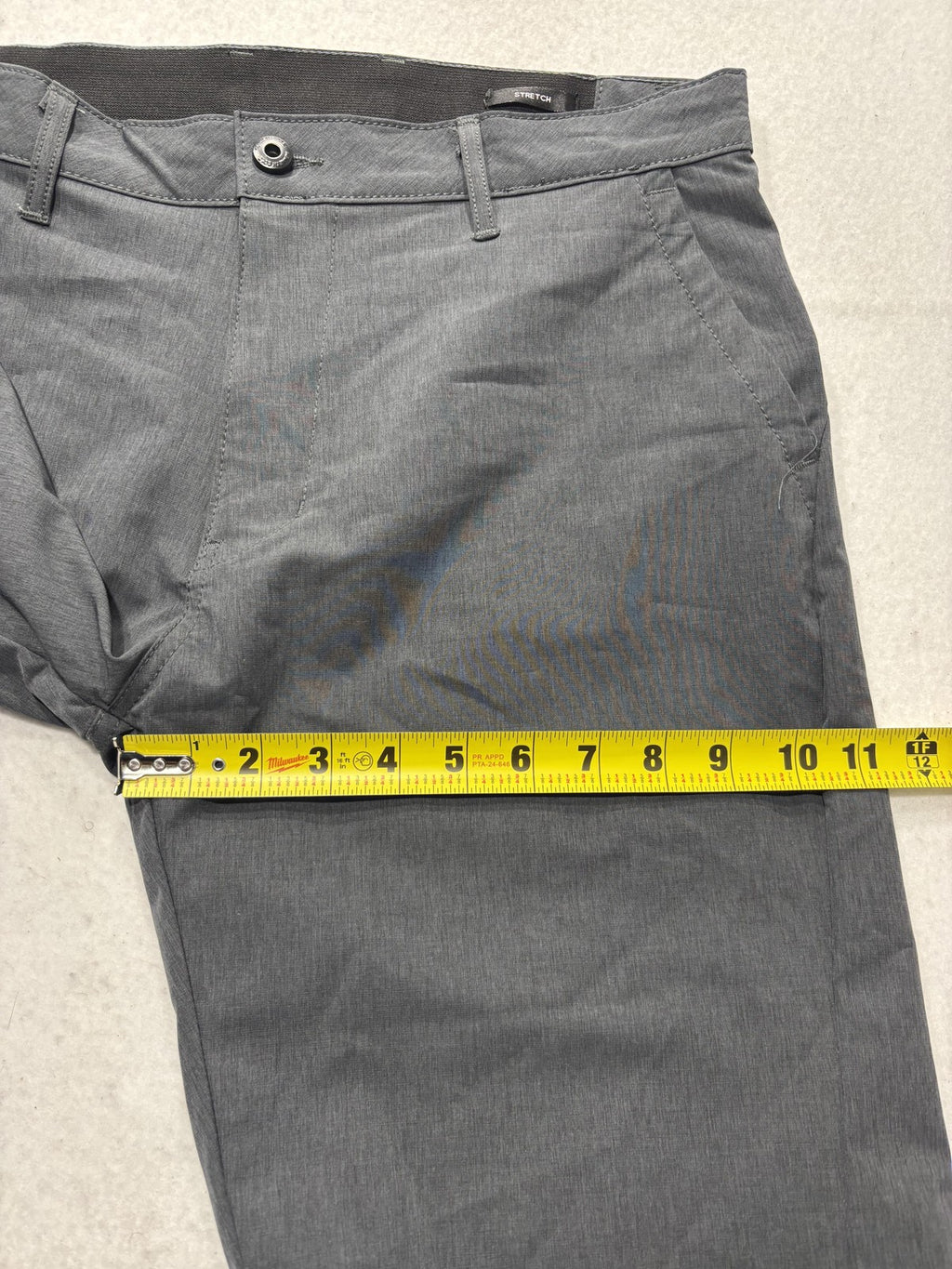 Kenneth Cole New York Chino Shorts Mens 32 Gray 9" Inseam Stretch Casual Summer