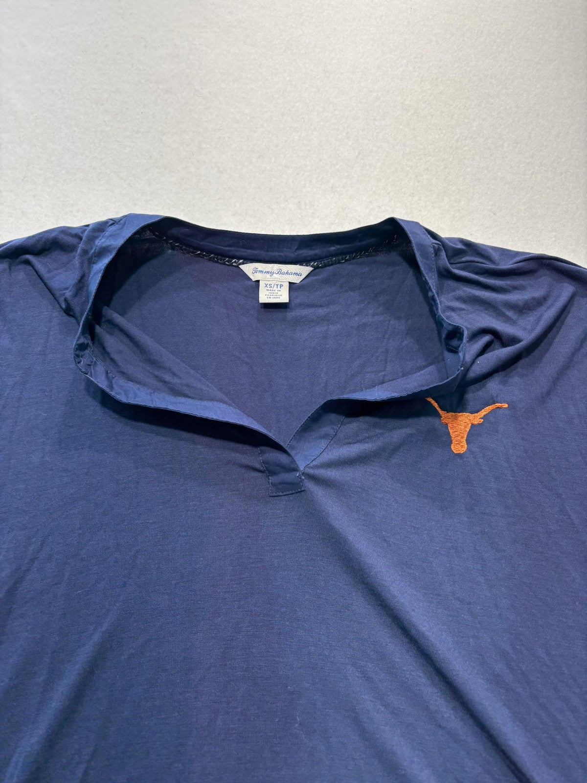 Texas Longhorns Shirt Womens XS Blue NCAA Football Tommy Bahama V Neck Top