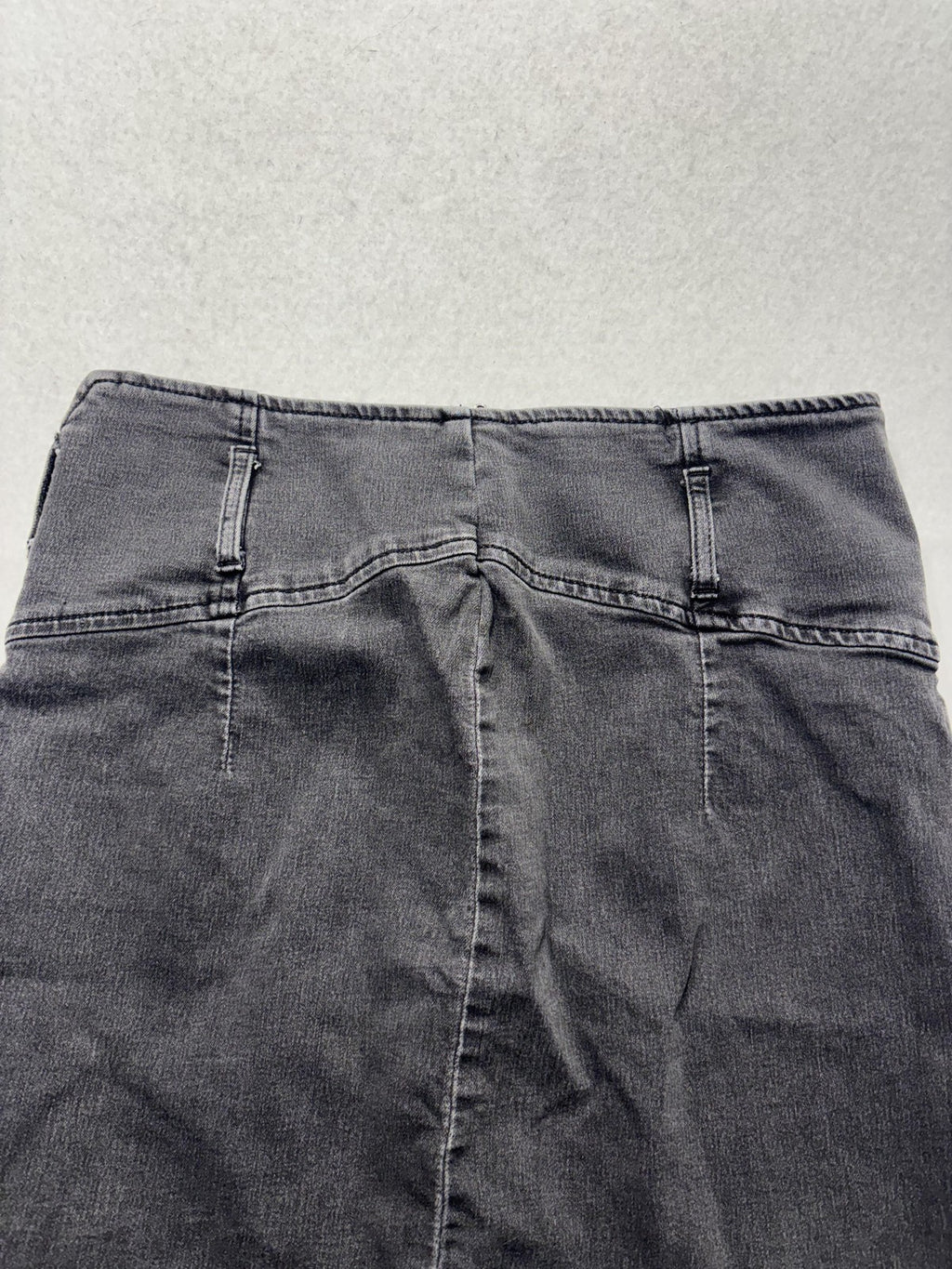 Free People Skirt Womens 12 Gray Denim High Rise Zip Back Mini Stretch Casual