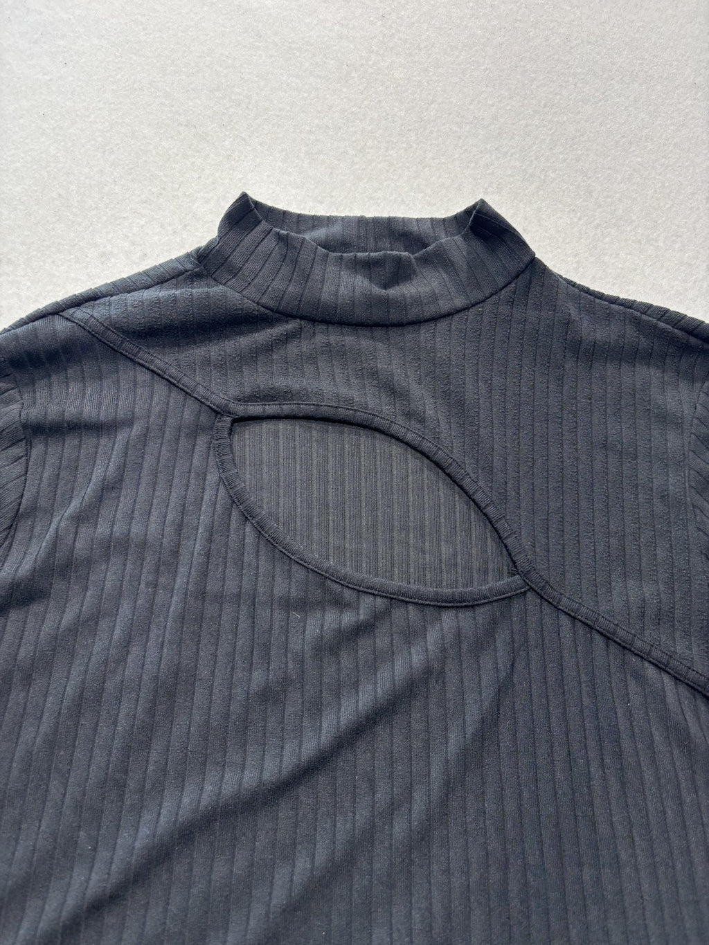 Faded Rae Shirt Womens XL Black Mock Neck Cutout Long Sleeve Ribbed Stretch Tee