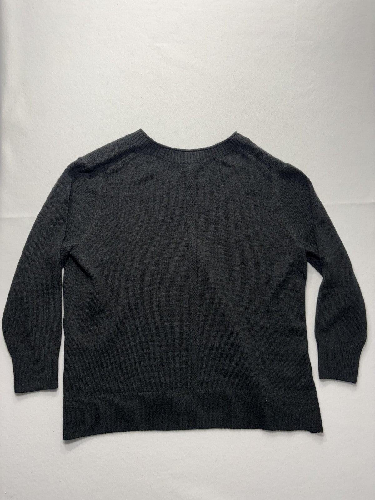 Banana Republic Sweater Mens 2XL Gray V Neck Lightweight Knit Pullover Casual