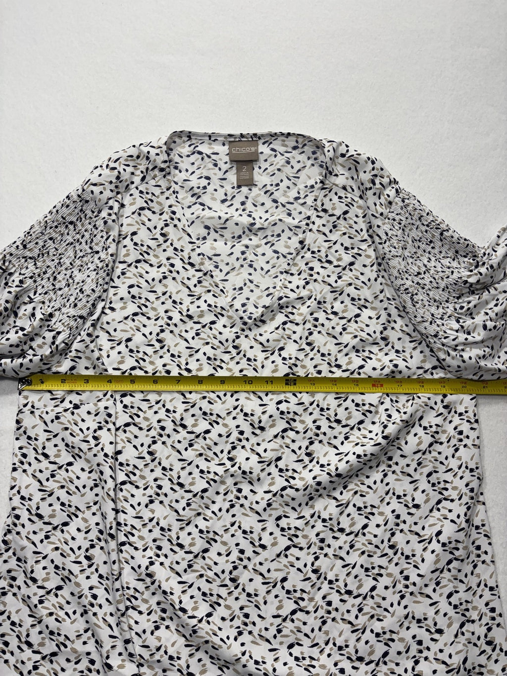 Chico's Blouse Womens 2 White Floral V Neck 3/4 Bell Sleeve Lightweight Tunic