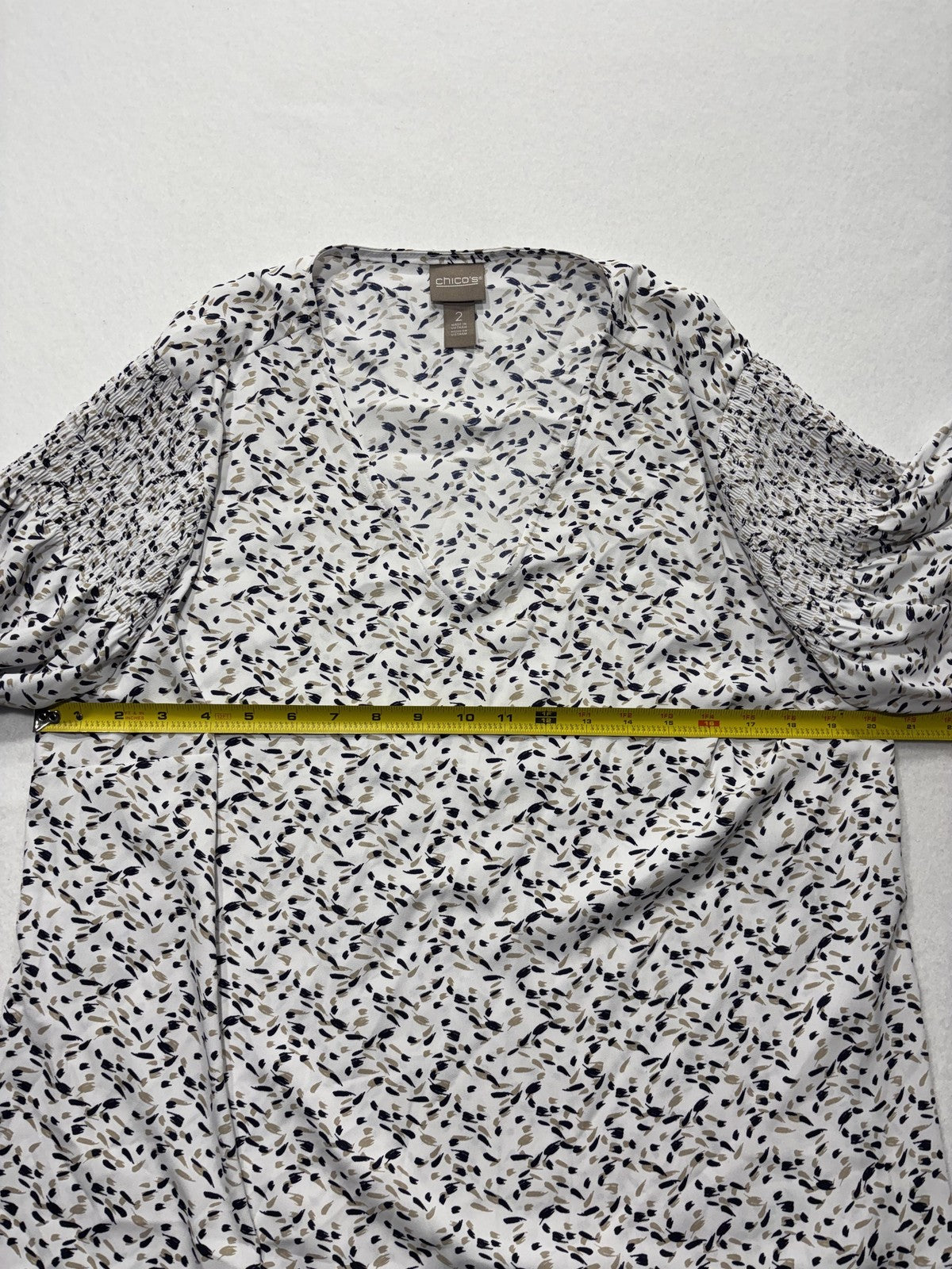 Chico's Blouse Womens 2 White Floral V Neck 3/4 Bell Sleeve Lightweight Tunic