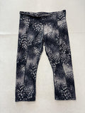 Leggings Womens Medium Gray 22.5" Inseam Capri Spotted Stretch Yoga Athletic