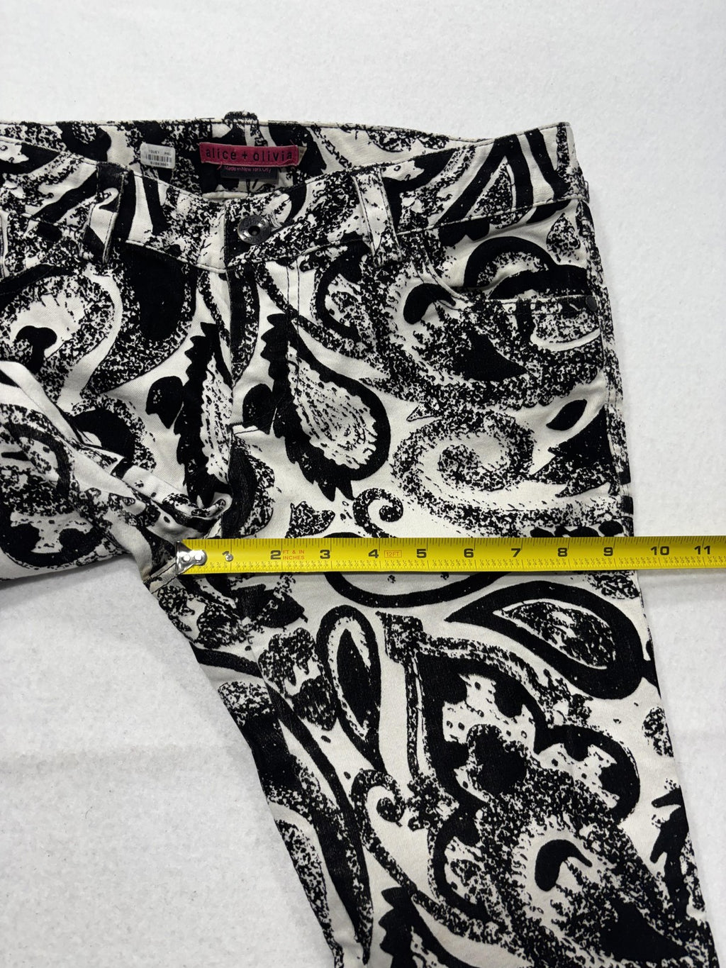 Alice + Olivia Jeans Womens 30 Black Paisley Mid Rise Cropped Slim Denim 30x24
