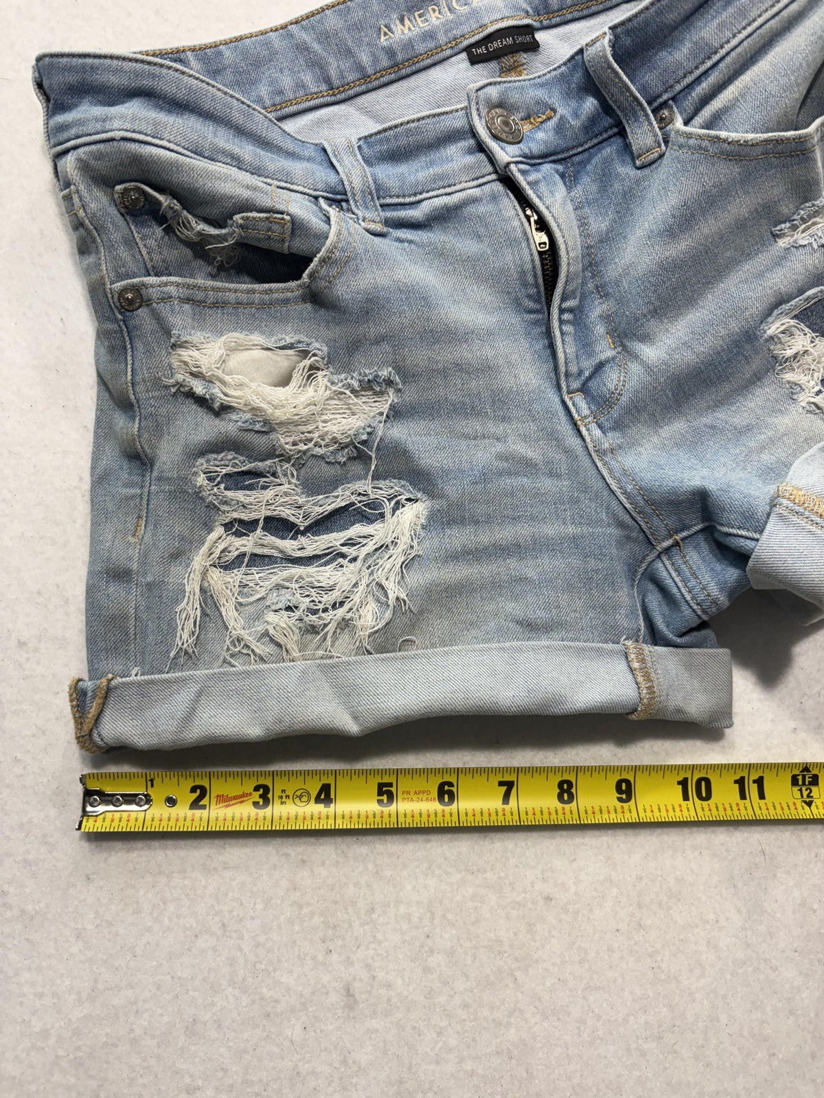 American Eagle Dream Short Womens 8 Blue Distressed Cut Off Denim MIDI