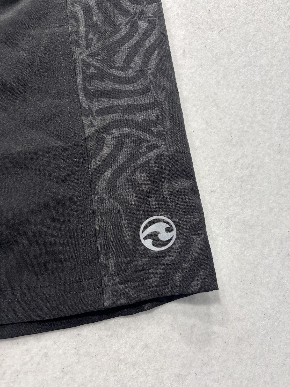 Ocean Current Swim Shorts Mens Medium Black Animal Print Quick Dry Mesh Lined