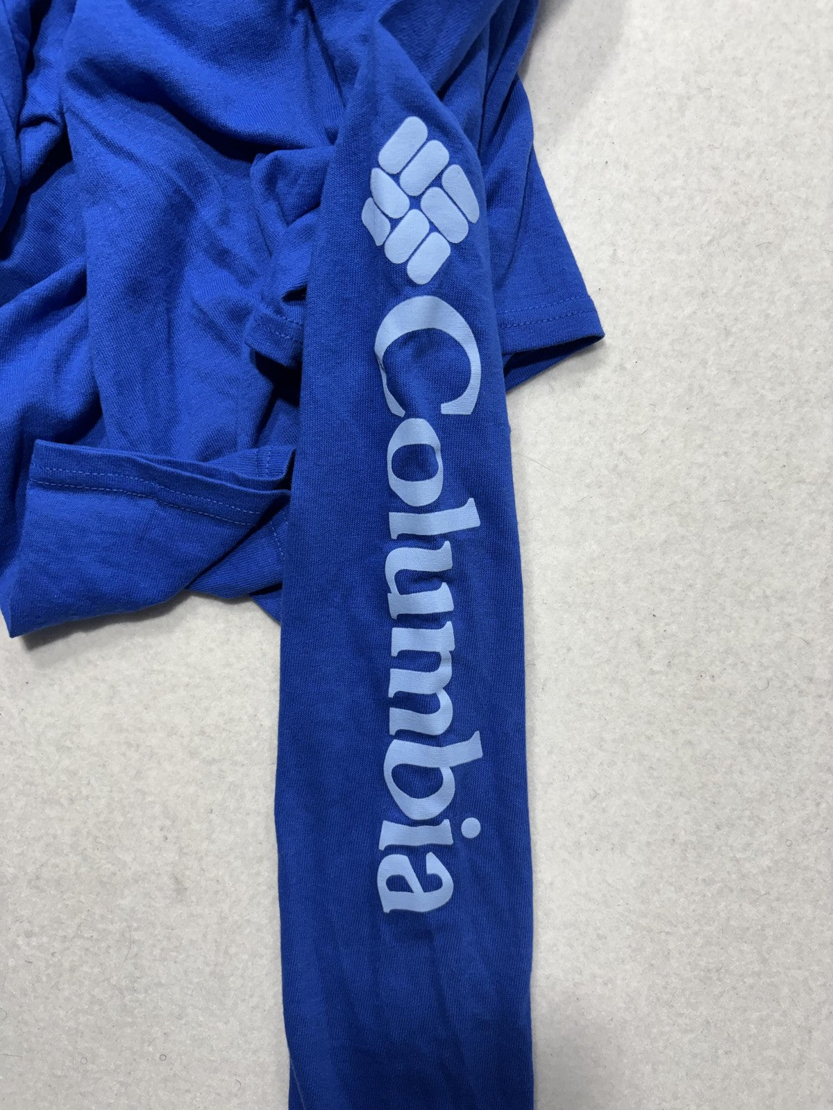 Columbia Shirt Mens Large Blue Adventure Is Waiting Long Sleeve Graphic Tee