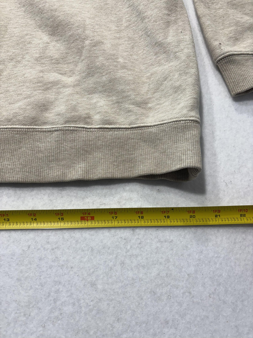 Columbia Sweatshirt Mens Large Beige Fleece Crew Neck Pullover Logo Outdoor