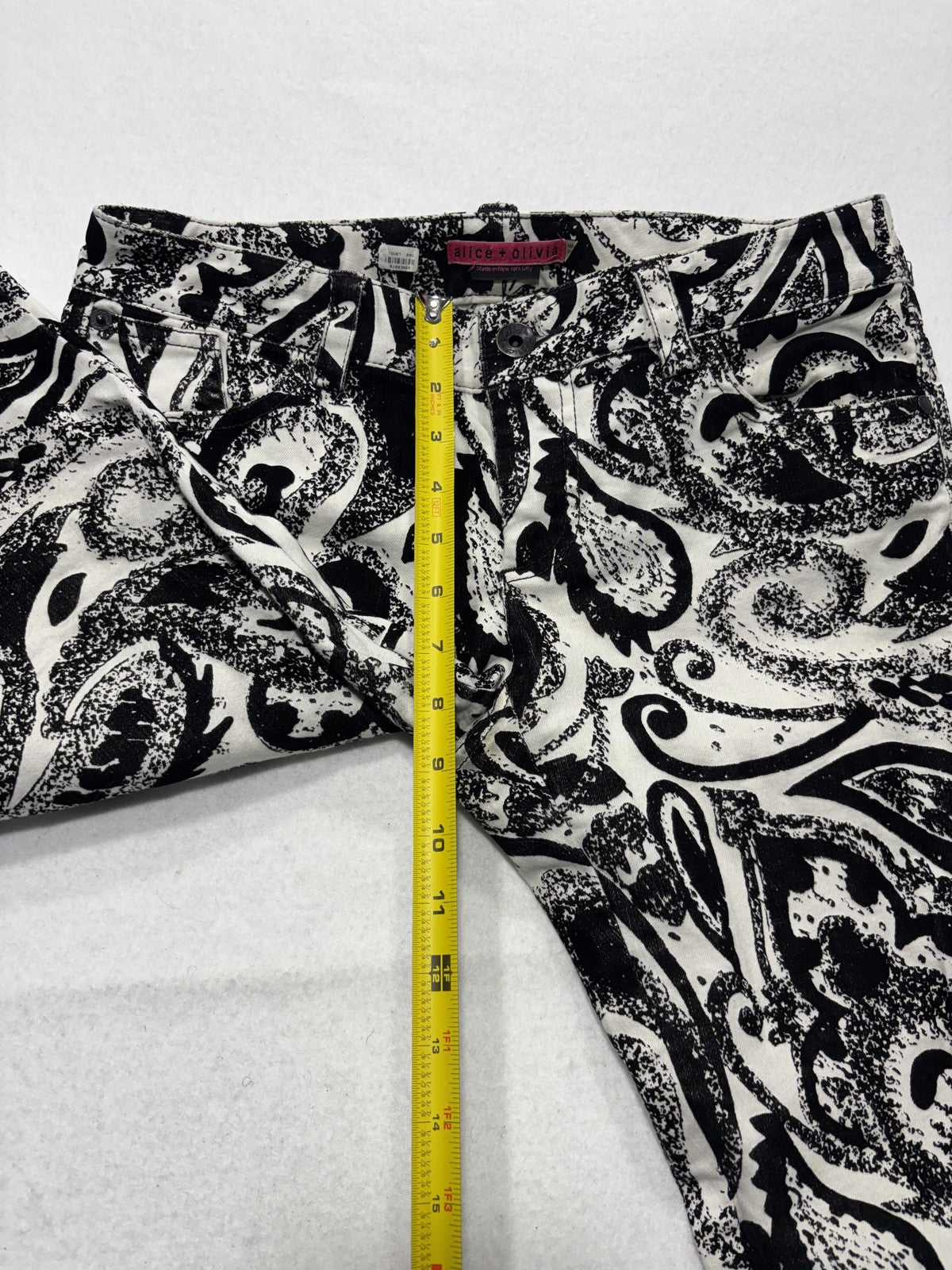 Alice + Olivia Jeans Womens 30 Black Paisley Mid Rise Cropped Slim Denim 30x24