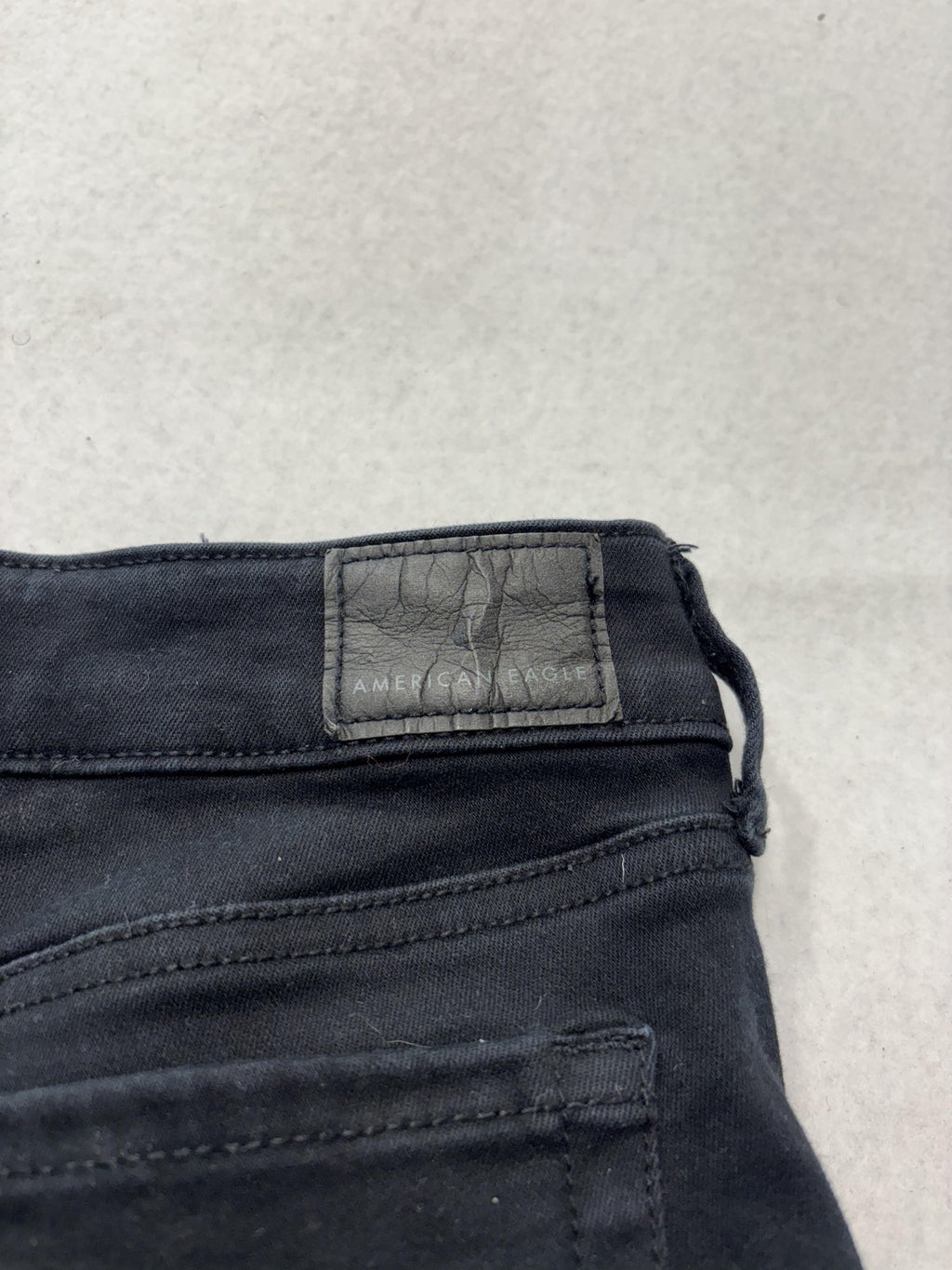American Eagle Womens 8 Black Denim Cut Off Cuffed Stretch Shorts Ne(x)t Level