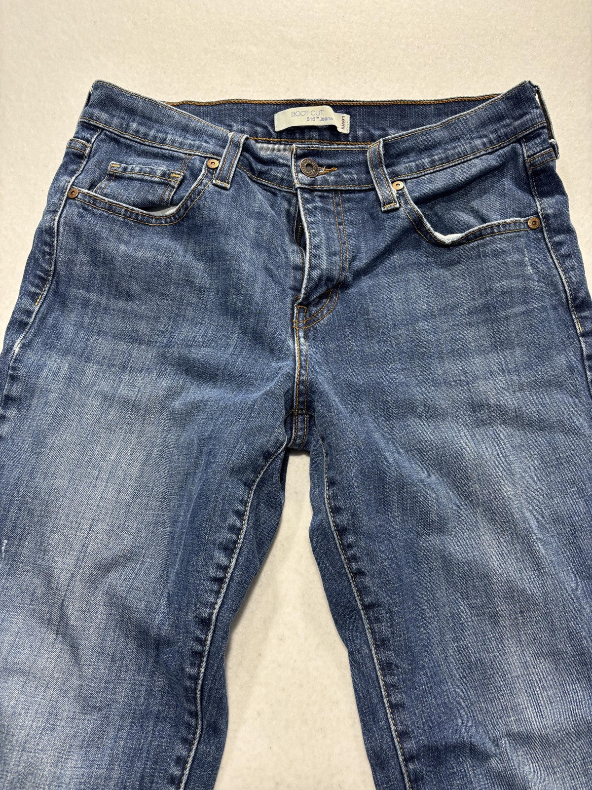 Levi's 515 Boot Cut Jeans Womens 8 Blue Medium Wash Mid Rise Slim Stretch 32x31