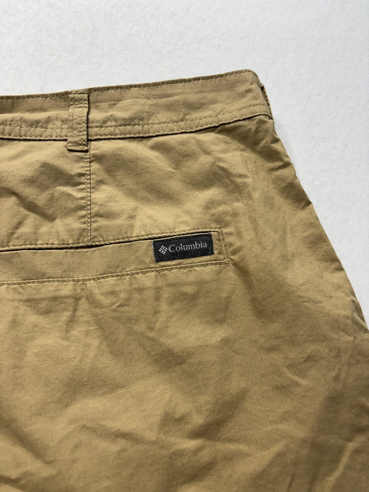 Columbia Chino Shorts Mens 40 Beige 9" Inseam Lightweight Canvas Casual Outdoor
