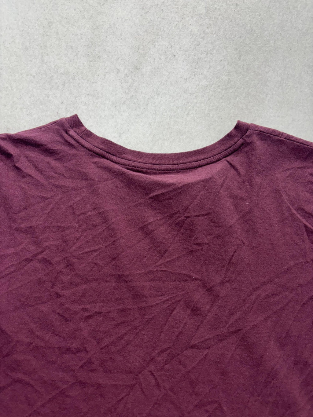 Universal Thread Shirt Womens Medium Purple Crew Neck Short Sleeve Cropped Tee