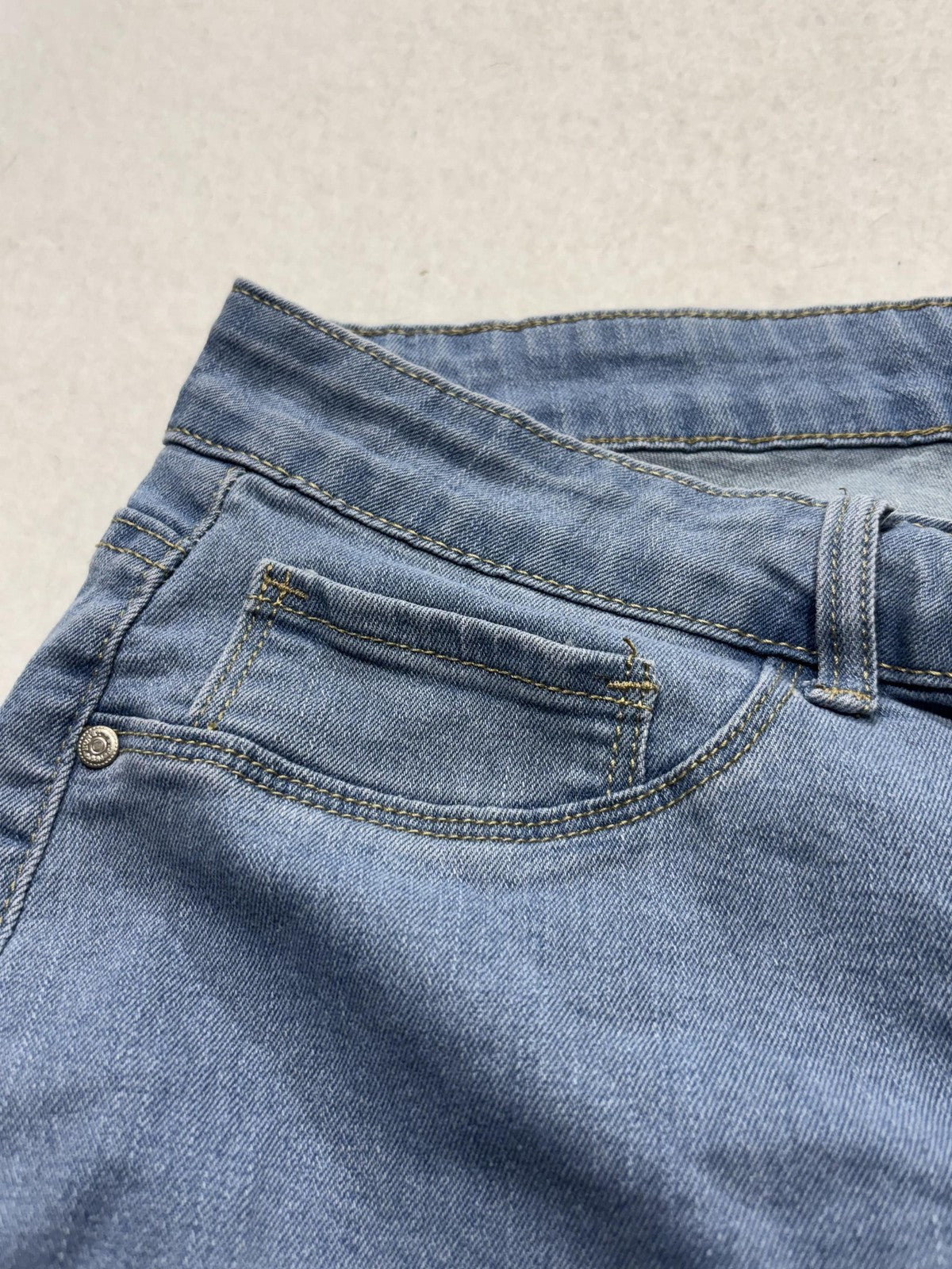 Honey & Bristle Jeans Womens 16 Plus Blue Light Wash High Rise Skinny 36x26.5