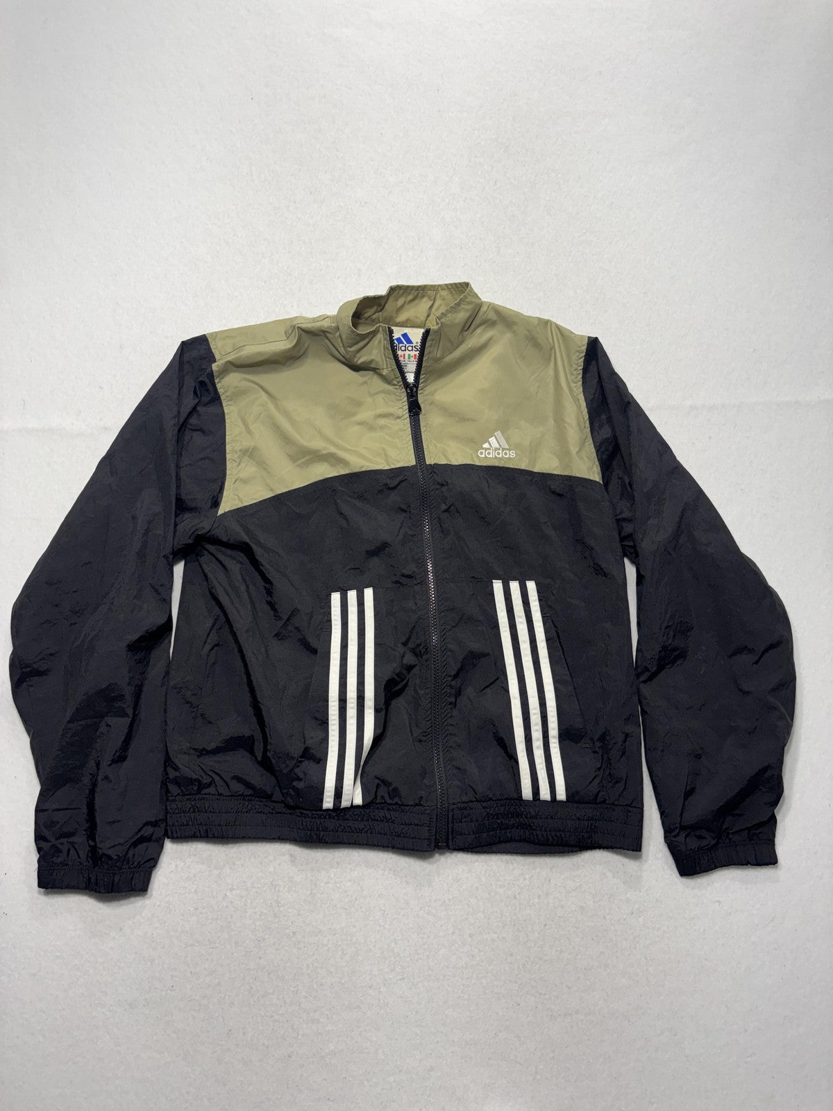 Adidas Windbreaker Jacket Mens Medium Black Green Full Zip 3-Stripes 6052
