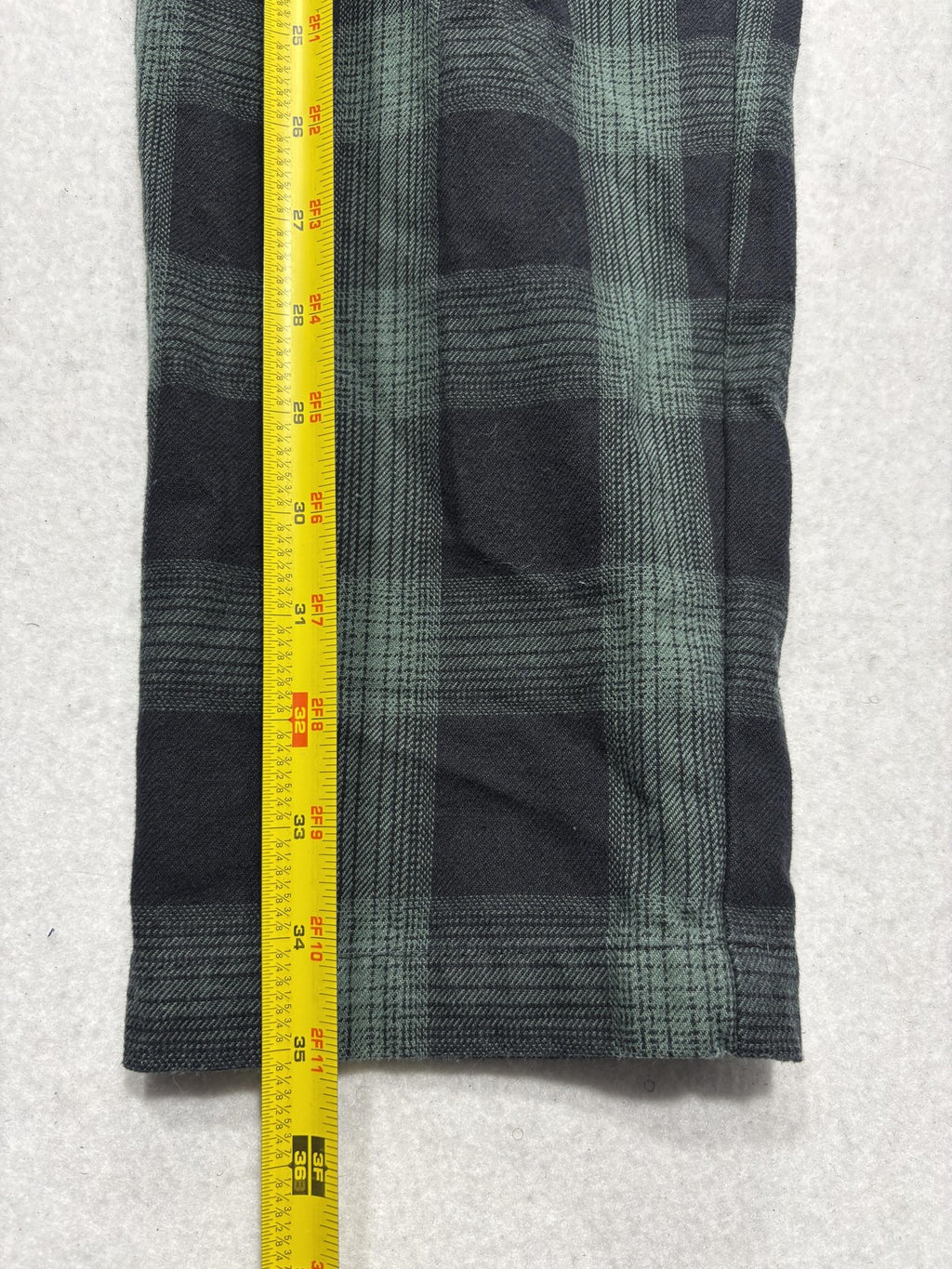 Houston White Chino Pants Mens 30x30 Green Plaid Regular Fit Tapered Leg Casual