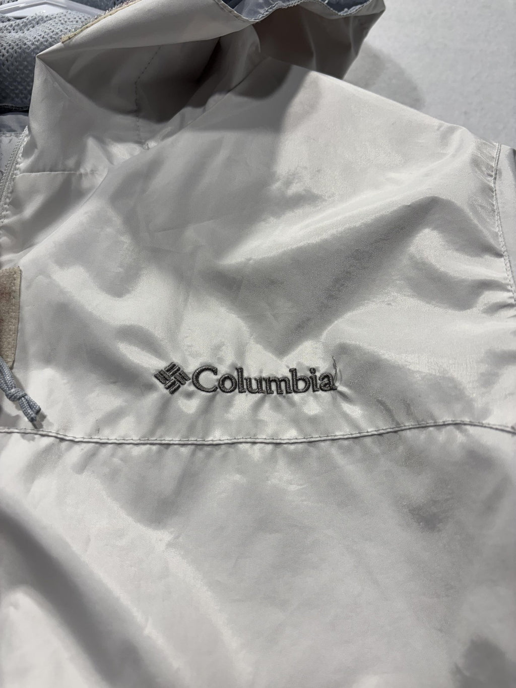 Columbia Jacket Womens M White Gray Hooded Full Zip Lightweight Windbreaker