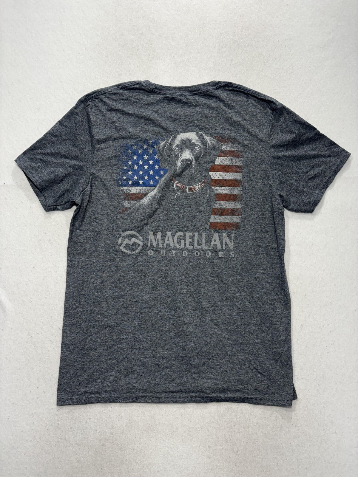 Magellan Outdoors Shirt Mens Large Gray American Flag Dog Patriotic Graphic Tee