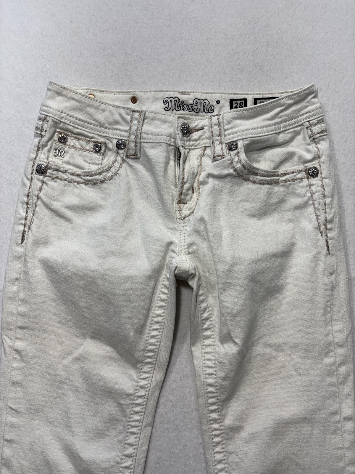 Miss Me Jeans Womens 28 White Mid Rise Signature Capri Embellished Stretch