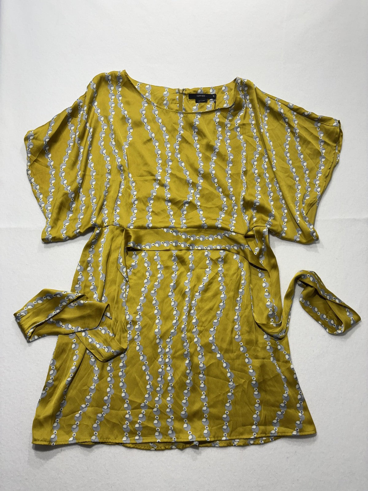 Vertigo Paris Dress Womens XL Yellow Floral Scoop Neck Kimono Sleeve Belted