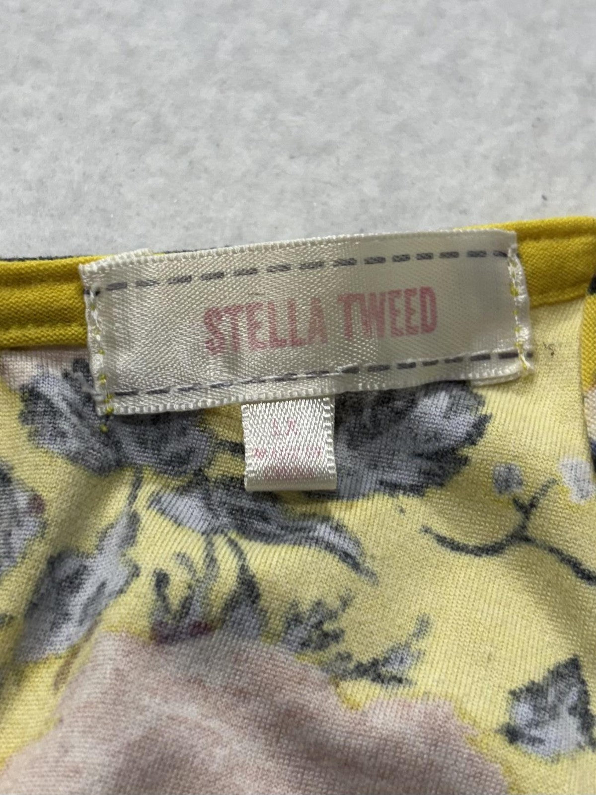 Stella Tweed Tank Top Womens L Yellow Floral Crochet Halter Cami Summer Casual