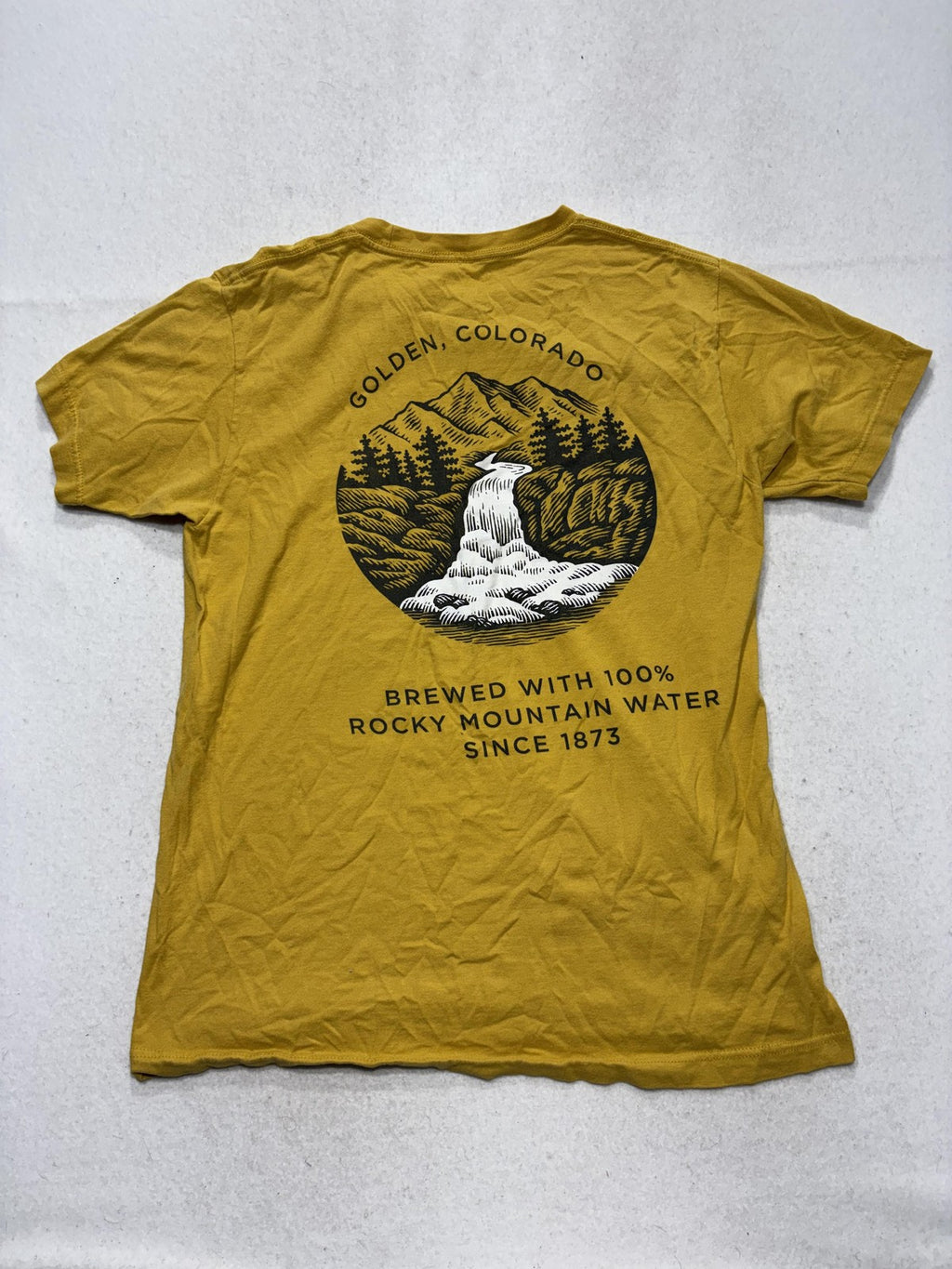 Tee Luv Shirt Mens Medium Yellow Coors Banquet Beer Golden Colorado Graphic Tee