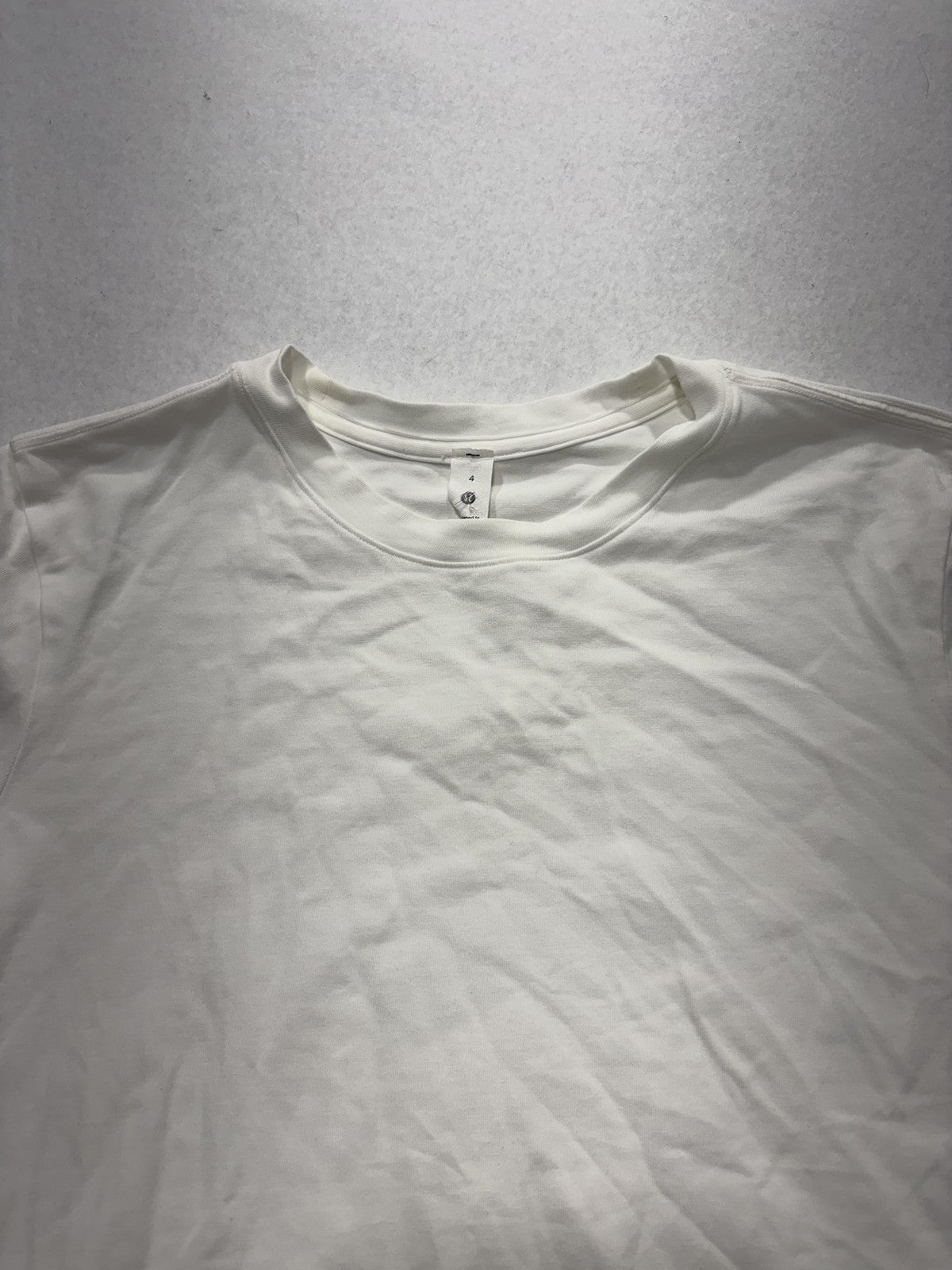 Lululemon Shirt Womens 4 White Crew Neck Short Sleeve Cotton Stretch Tee