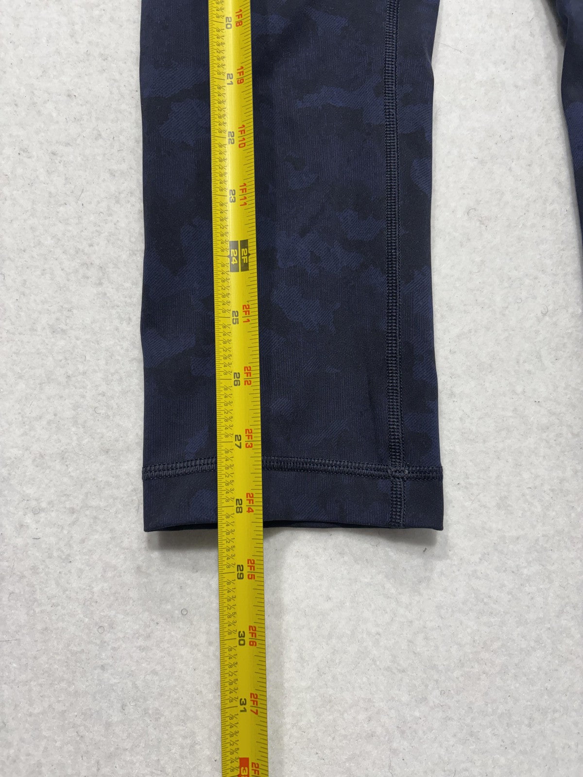 Lululemon Leggings Womens 4 Blue Camo High Rise 21.5" Inseam Capri Yoga Stretch