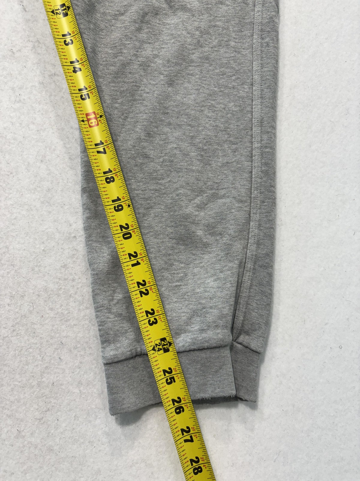 Nike Jogger Pants Mens XL Gray Fleece Elastic Waist Tapered Athletic Pockets