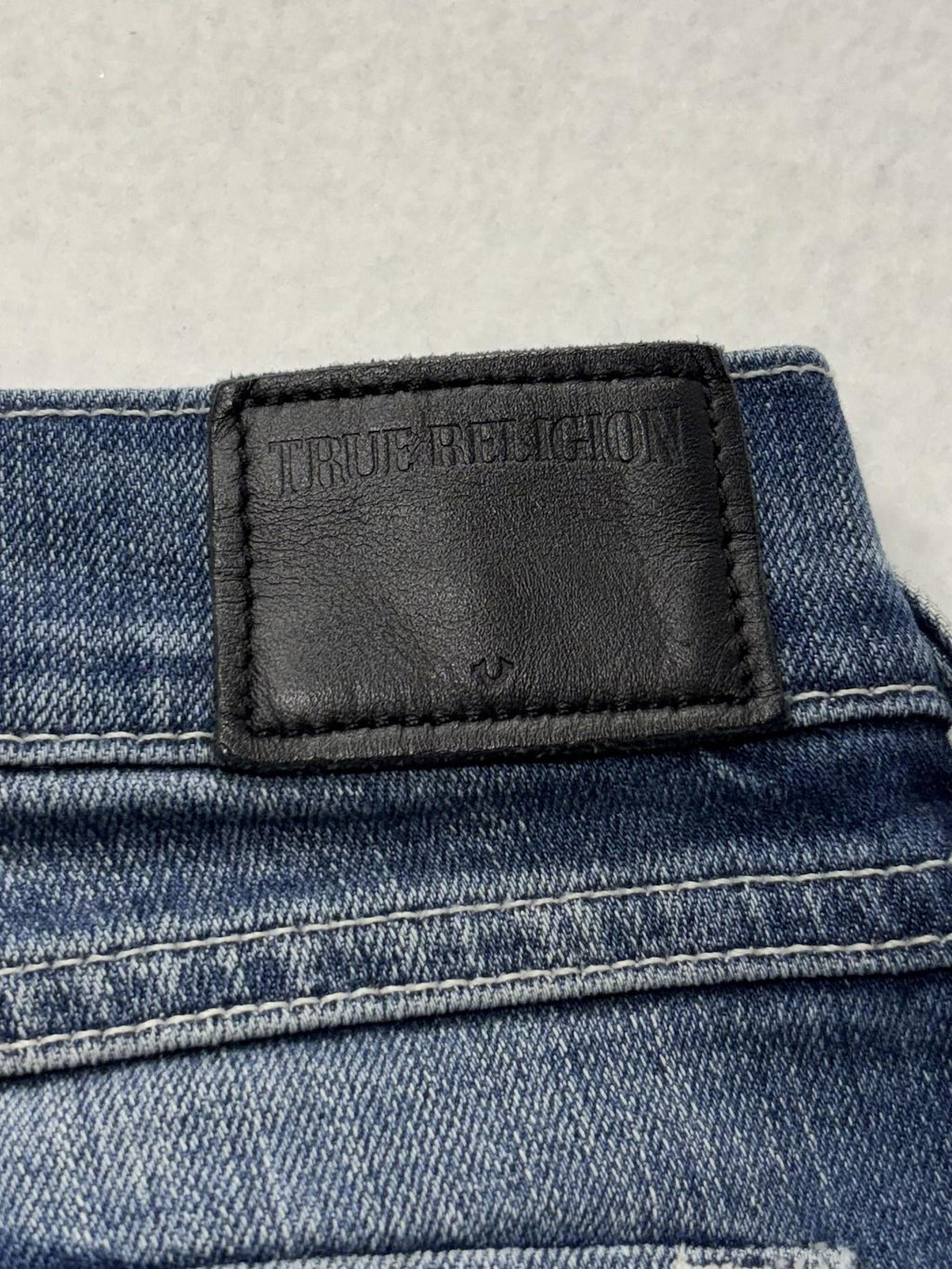 True Religion Cora Jeans Womens 28 Blue Medium Wash Mid Rise Straight 28x31
