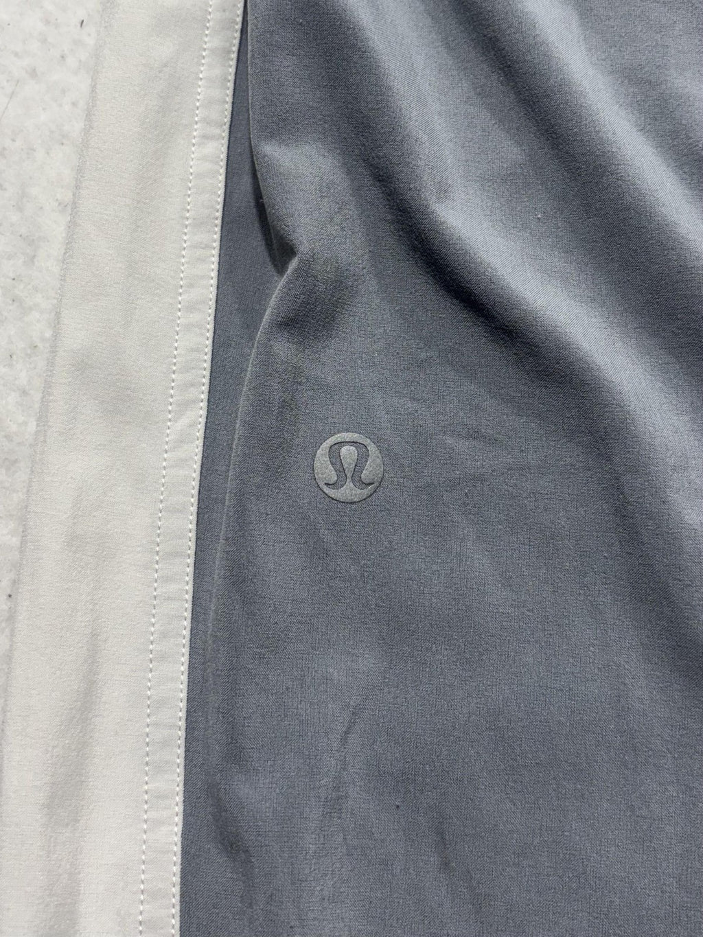 Lululemon Track Pants Womens 2 Gray Colorblock Elastic Waist Woven Ankle Jogger
