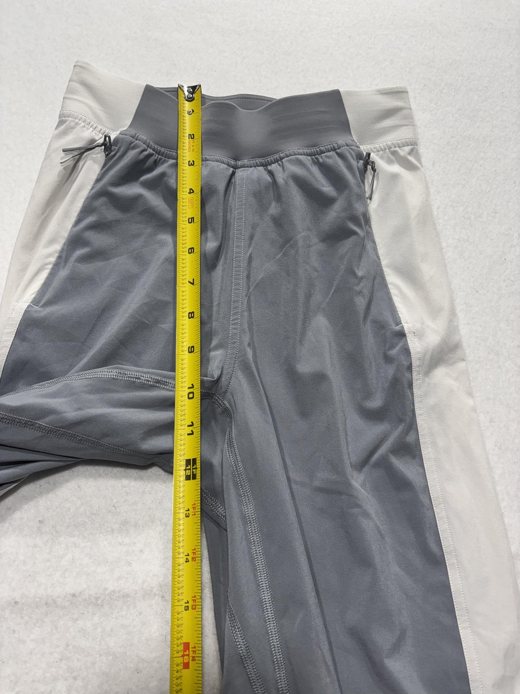 Lululemon Track Pants Womens 2 Gray Colorblock Elastic Waist Woven Ankle Jogger