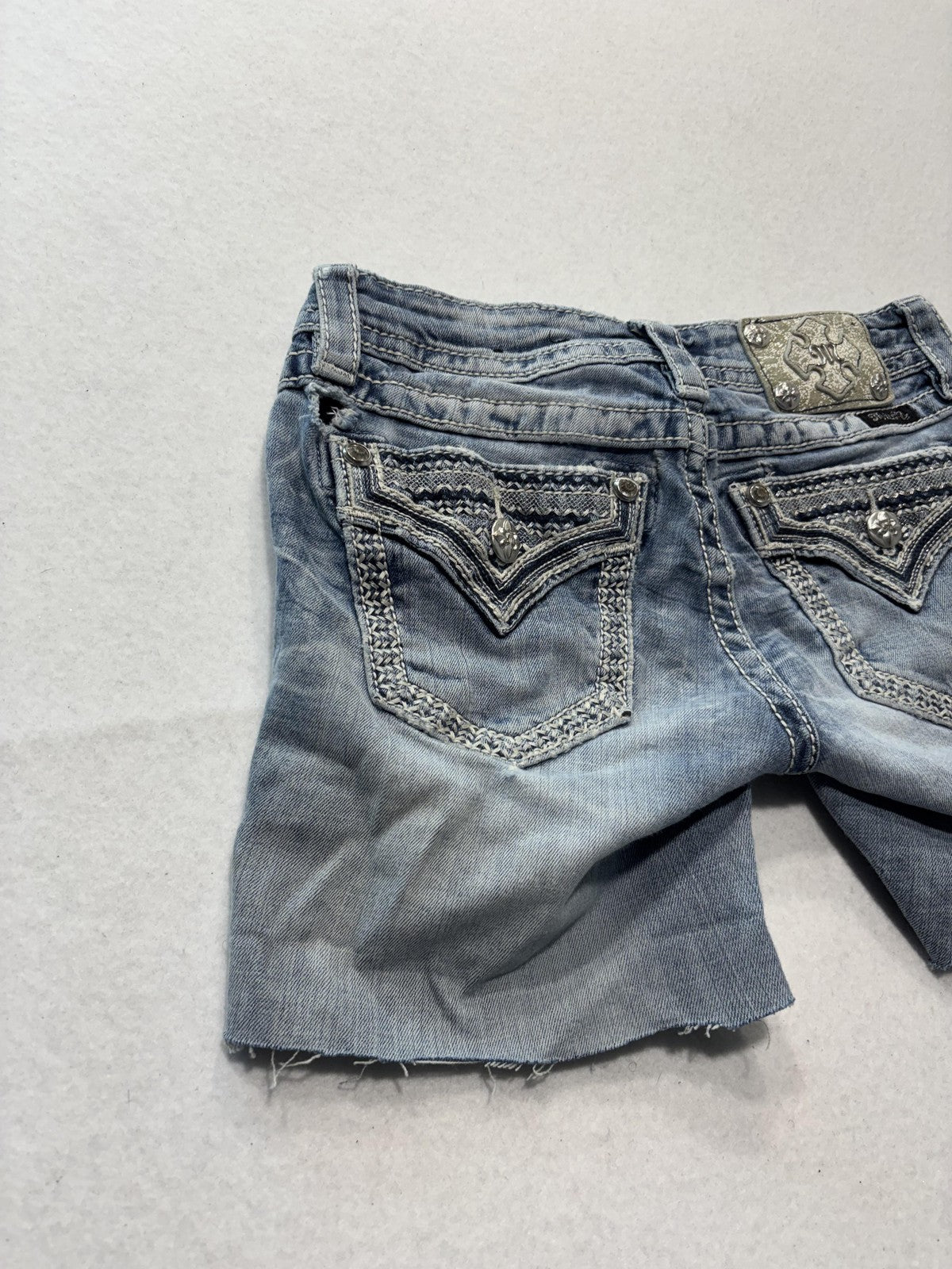 Miss Me Signature Shorts Womens 24 Blue Cut Off Raw Hem Embroidered Denim