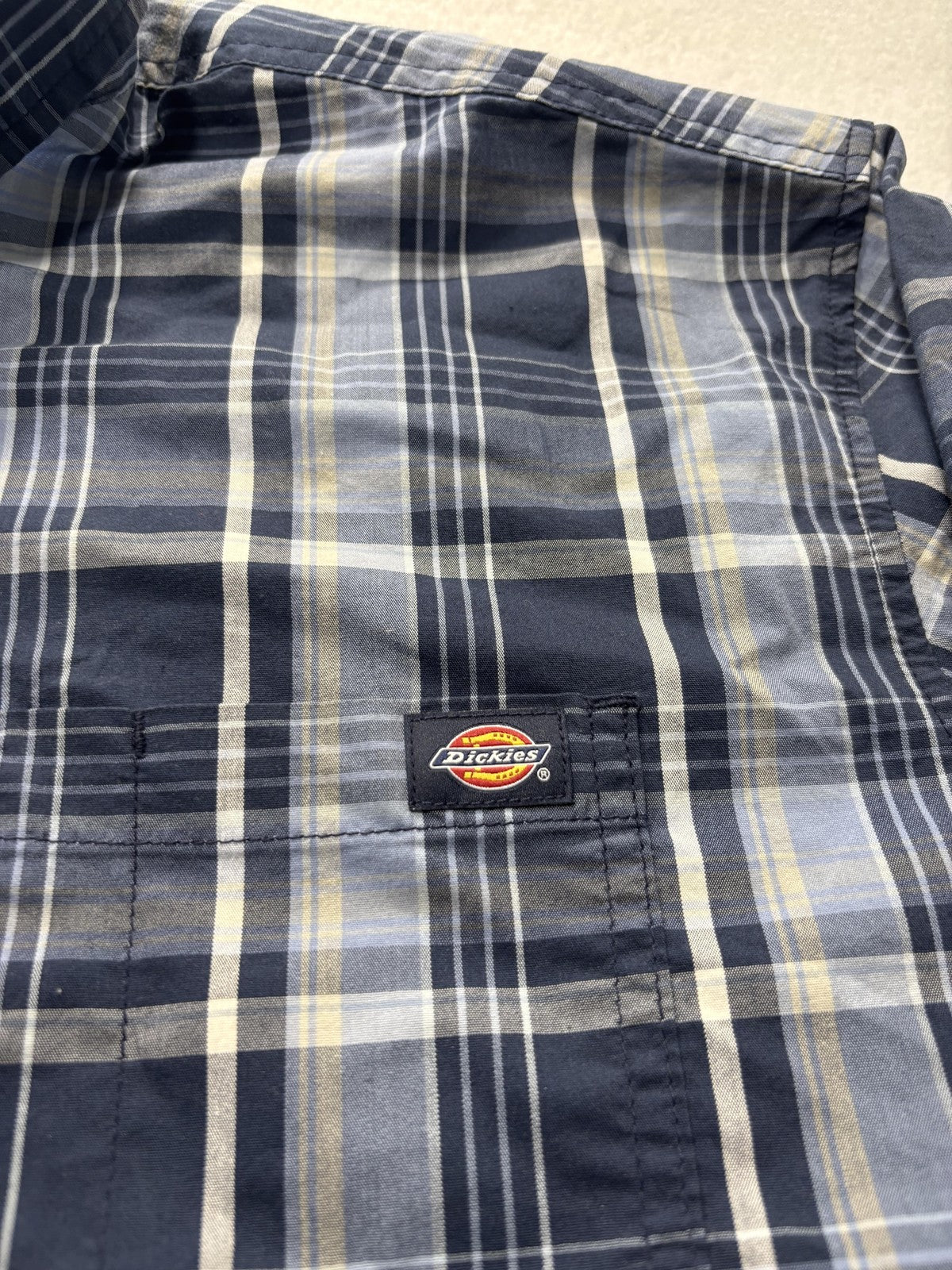 Dickies Shirt Mens XL Blue Plaid Short Sleeve Button Up Relaxed Fit Casual