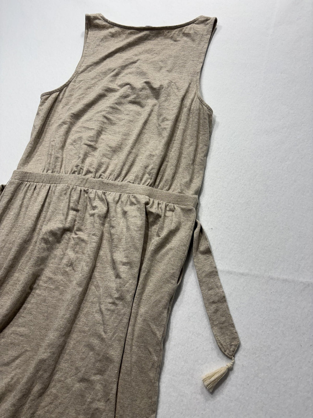 Tommy Bahama Dress Womens Medium Beige Beaded Scoop Neck Belted Hi Low Sundress