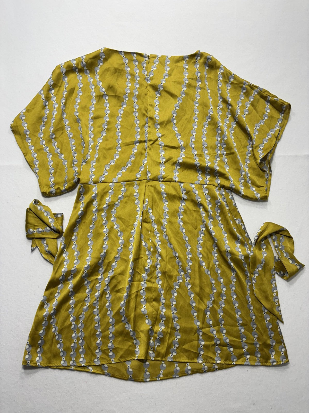 Vertigo Paris Dress Womens XL Yellow Floral Scoop Neck Kimono Sleeve Belted