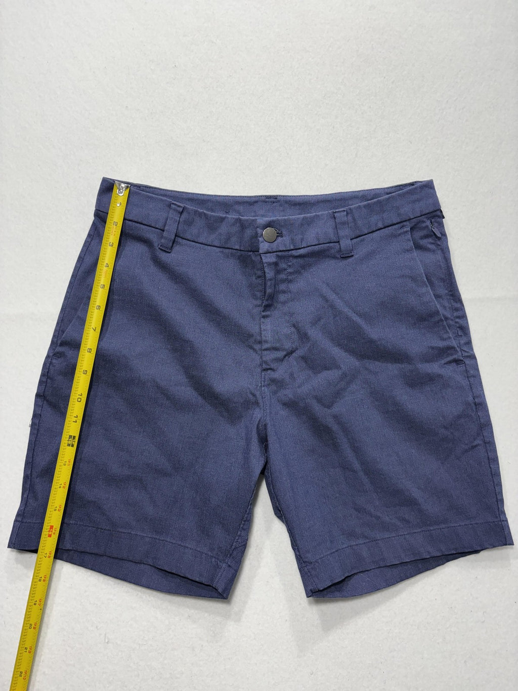 Lululemon Chino Shorts Mens 34 Blue 9" Inseam Stretch Casual Travel Outdoor