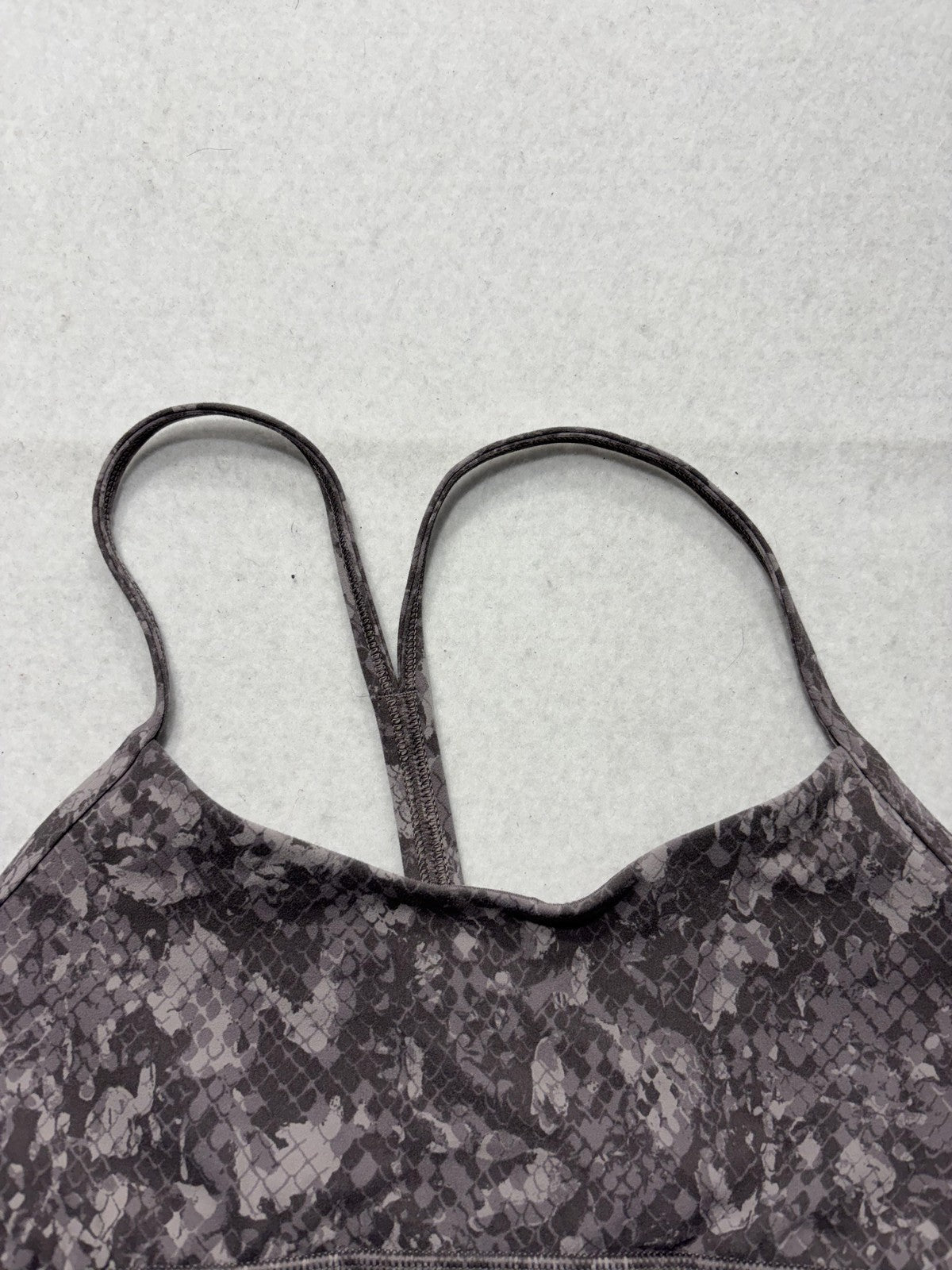 Lululemon Sports Bra Womens 6 Gray Animal Print Racerback Padded Yoga Athletic