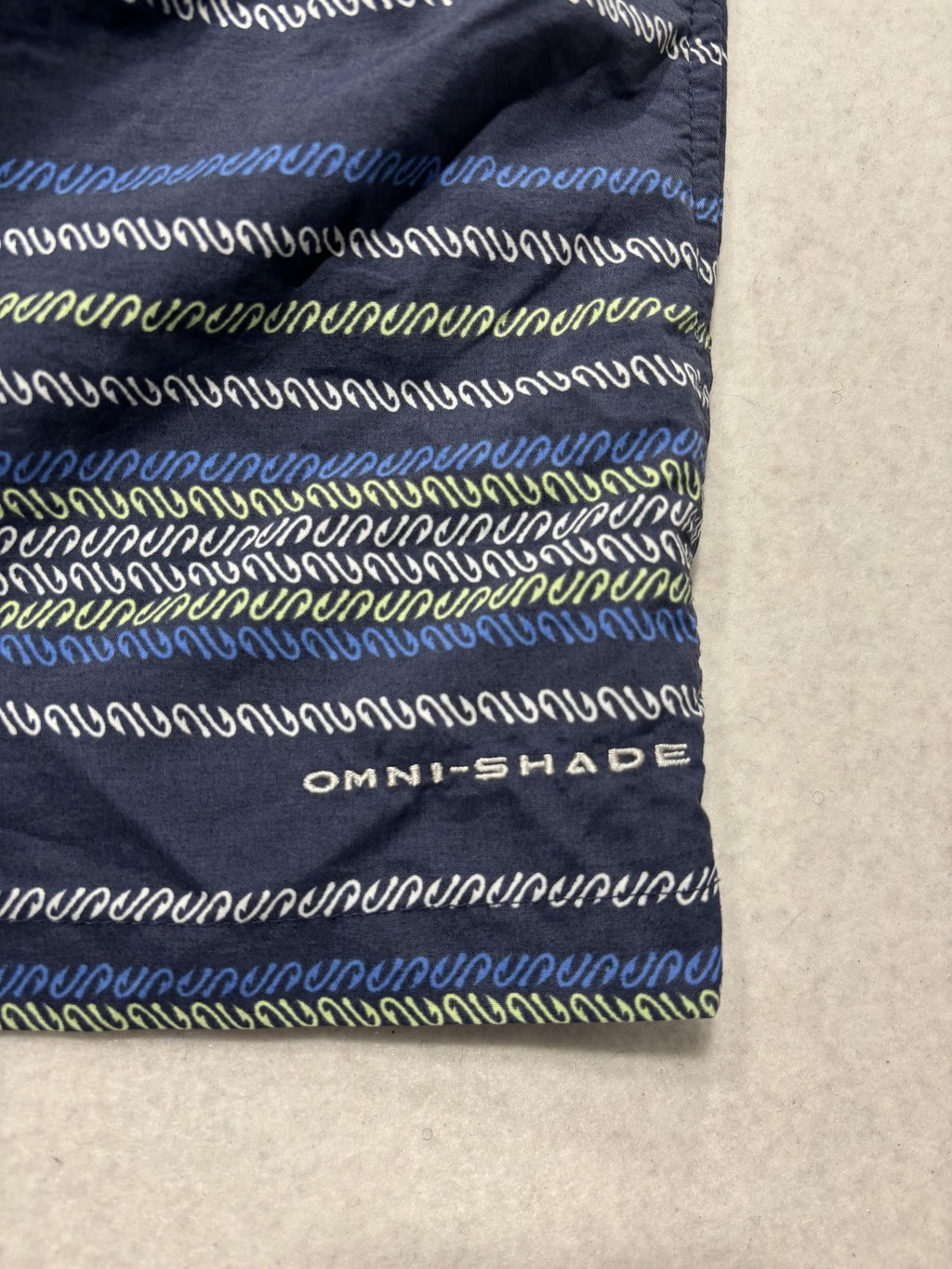 Columbia PFG Omni-Shade Swim Shorts Mens Medium Blue Stripe Fishing Lined