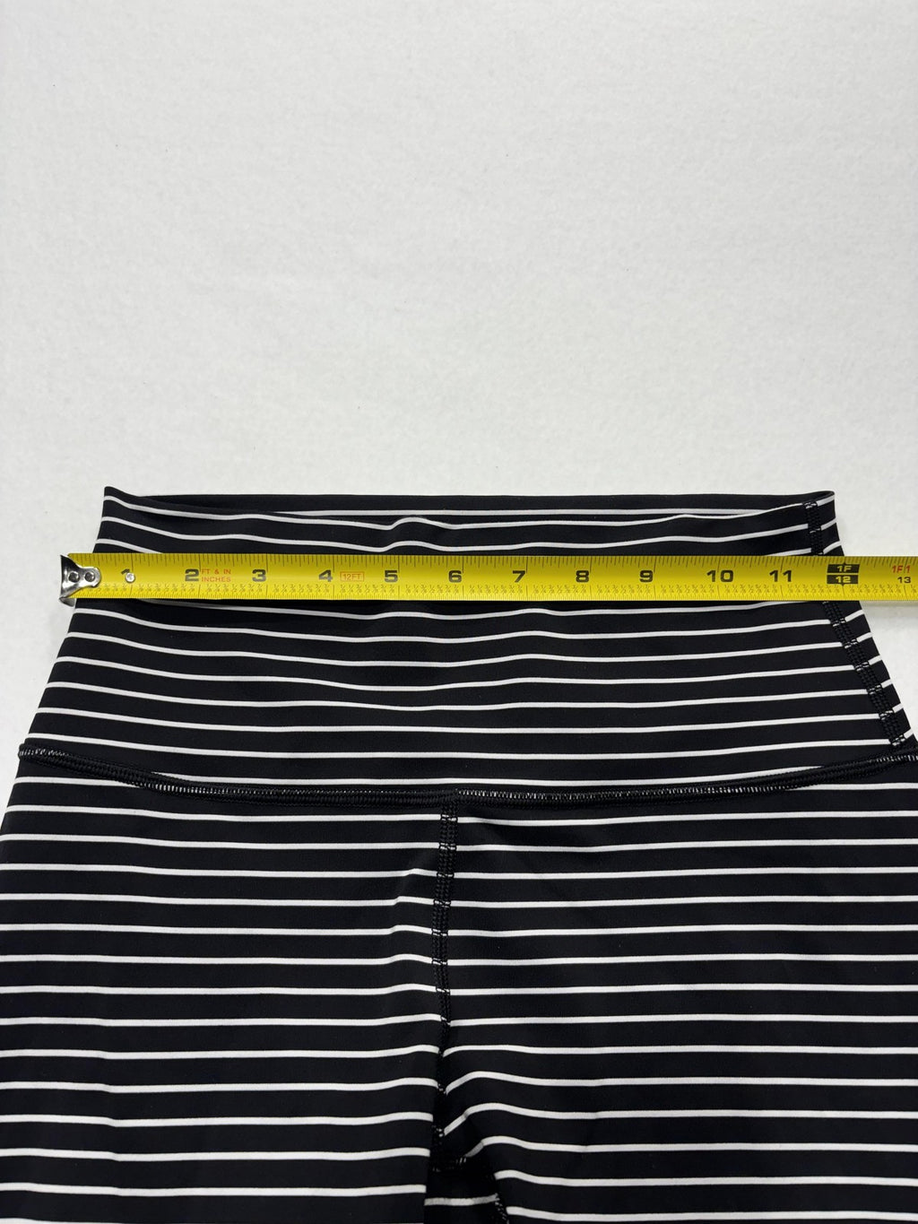 Lululemon Leggings Womens Small Black Stripe High Rise 25" Inseam Stretch Ankle