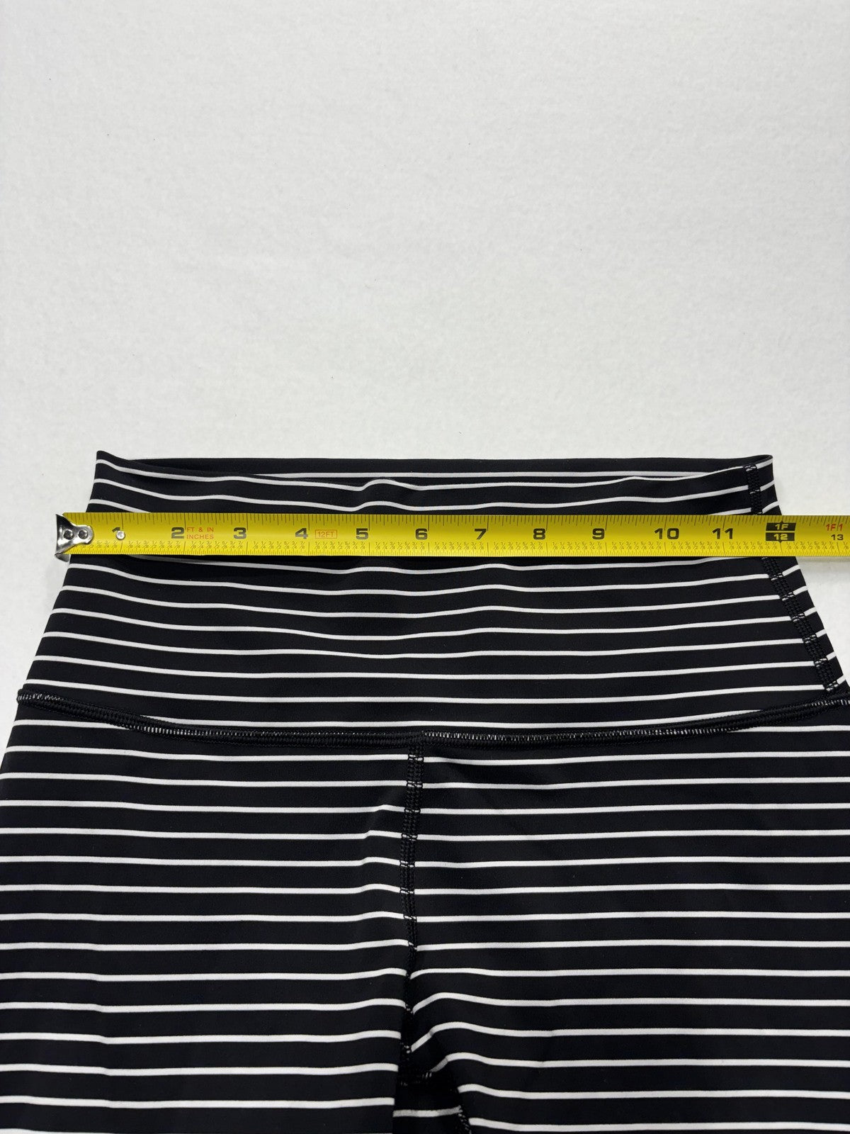 Lululemon Leggings Womens Small Black Stripe High Rise 25" Inseam Stretch Ankle