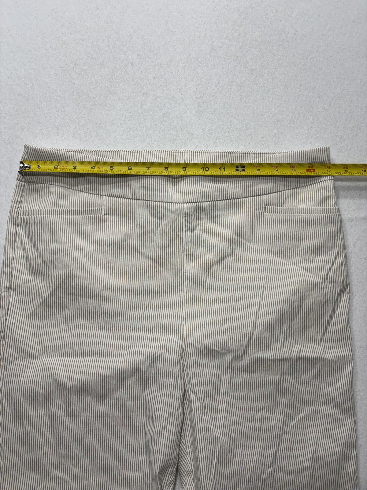 Chico's Capri Pants Womens 2.5 Beige Stripe Pull On Stretch Button Hem Twill
