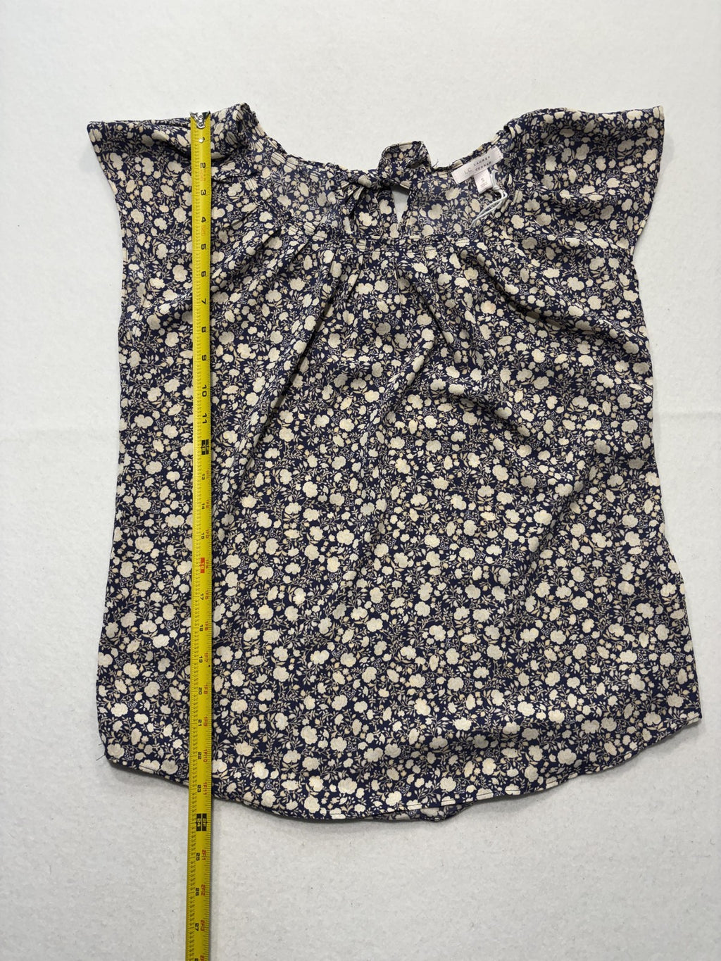 LC Lauren Conrad Blouse Womens Small Blue Floral Flutter Sleeve Bow Keyhole Top